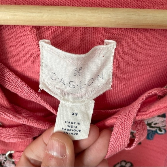 CASLON FLORAL SWEATSHIRT WITH LACE UP NECKLINE - Picture 3 of 5